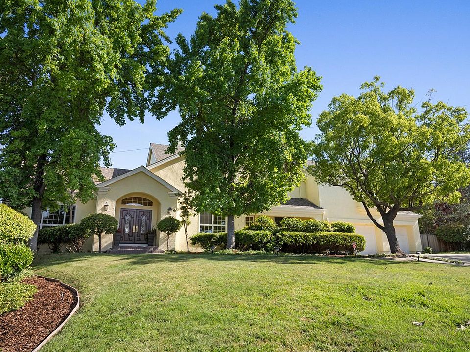 1st image of 20910 Burnett Dr