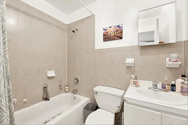 Rented by Brickview NYC Realty NYV LLC | media 7