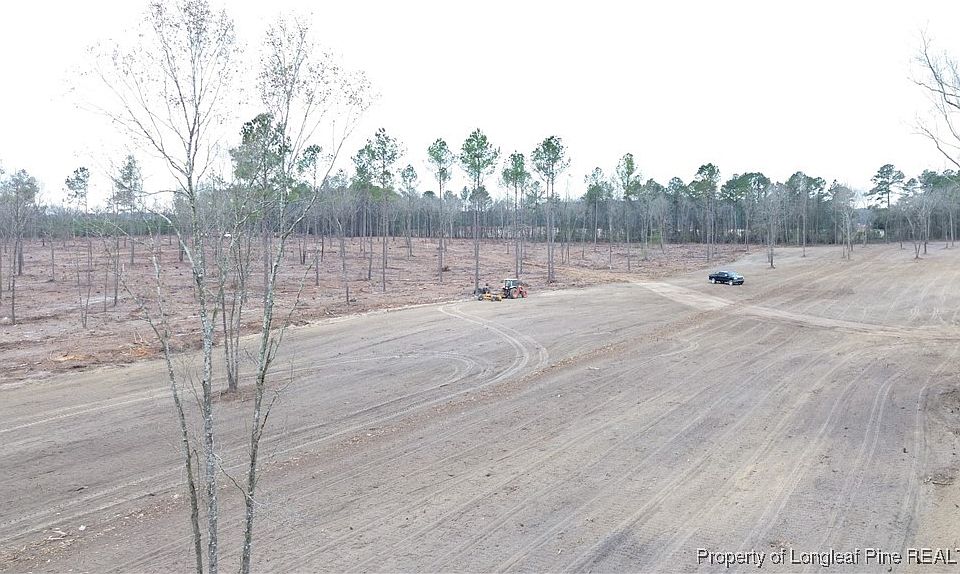 2nd image of 10 Sand Rock Rd