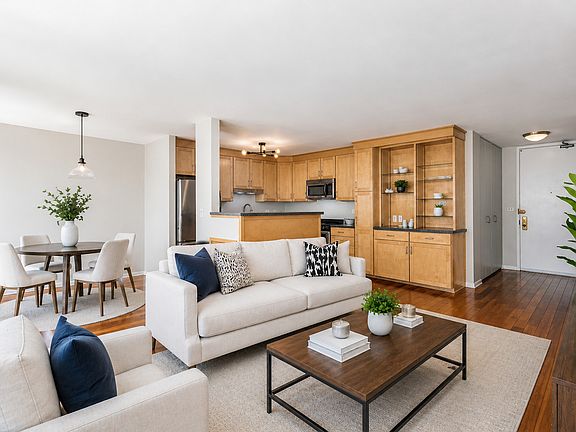 5th image of 655 W Irving Park Rd APT 1903