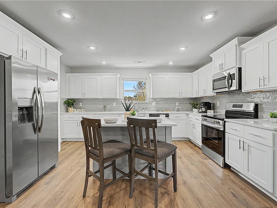 1st image of 41 Shetland Dr