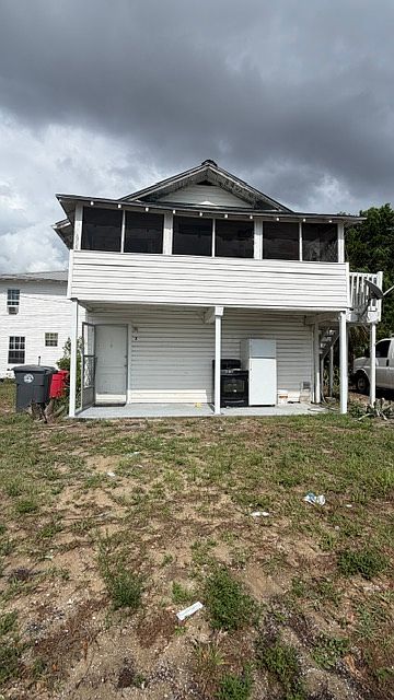 1st image of 609 W Pleasant St #Dn