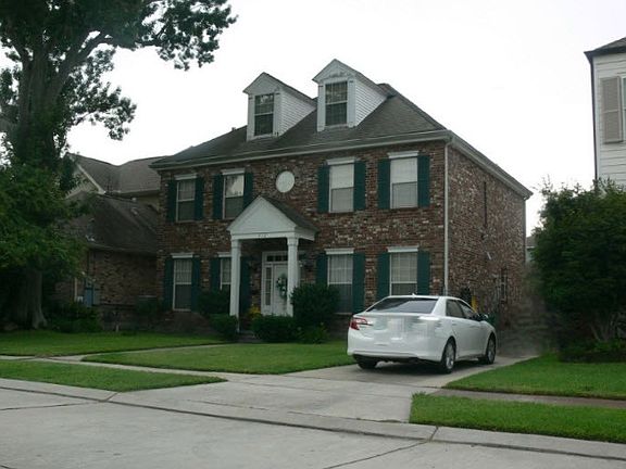 4th image of 612 Bath Ave