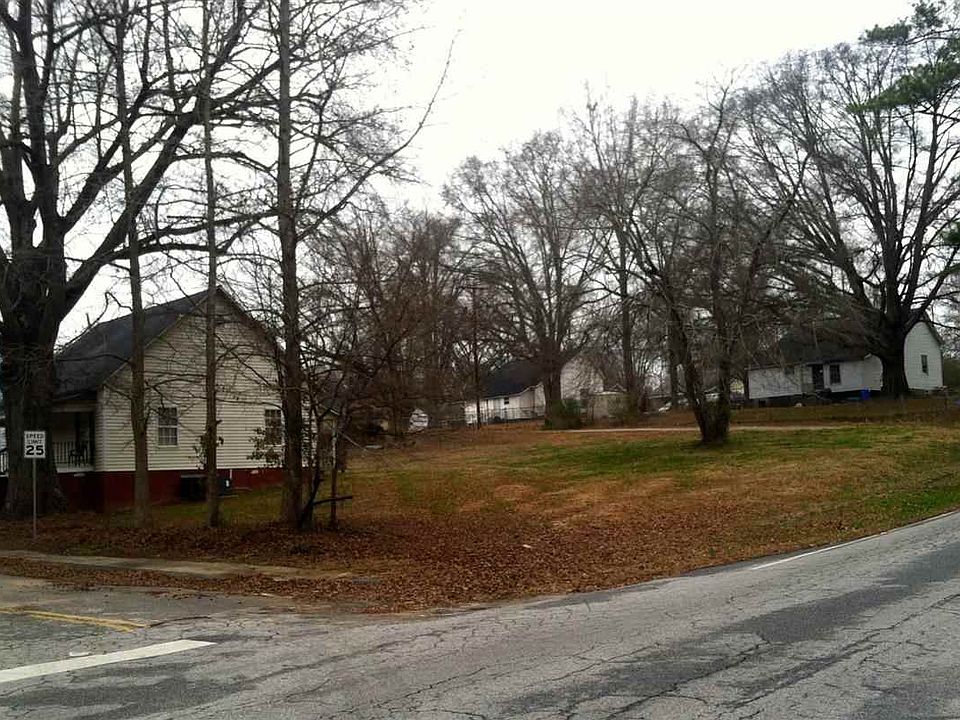 2nd image of 211 Beason St