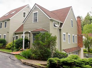 24 Millbrook Hollow Ln #B3, Millbrook, NY 12545