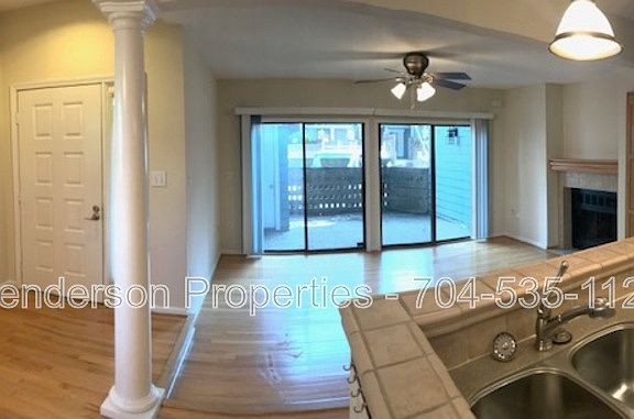 3rd image of 419 W 8th St APT 58