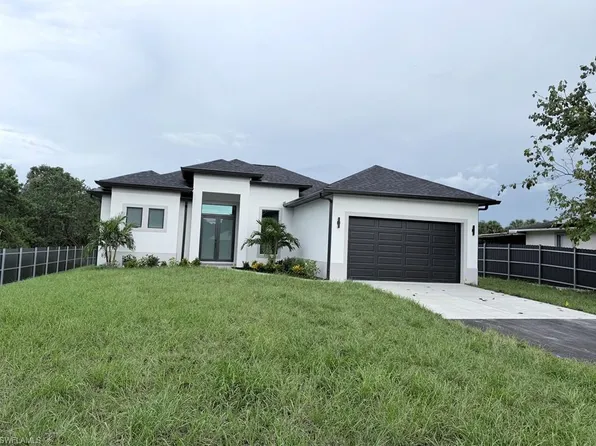 472 12TH ST NE, NAPLES, FL 34120