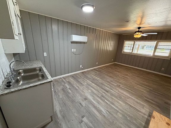 3rd image of 3511 33rd St