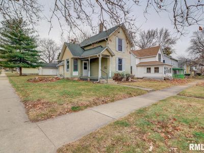 1700 Pershing Blvd, Clinton, IA, 52732