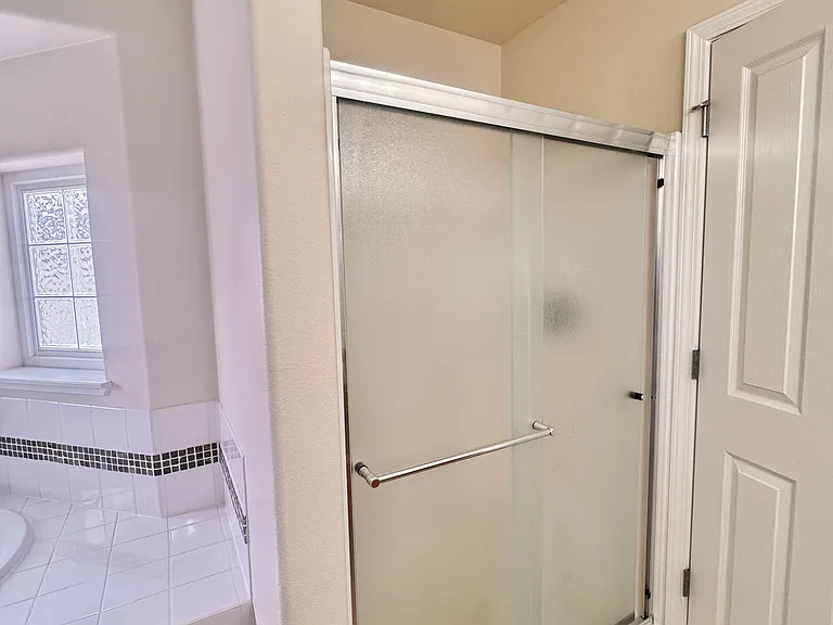 3037 Seclusion Cove Dr — Photo 18