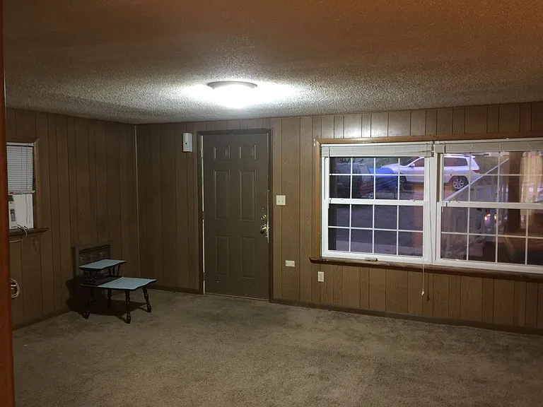 1508 Bloomingdale Rd — Photo 2