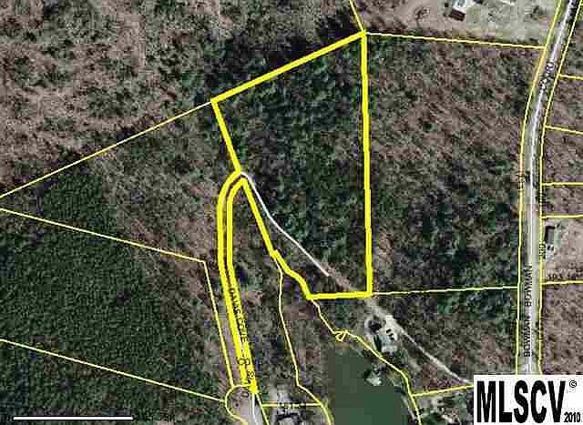 2nd image of 15 Davis Cove Rd