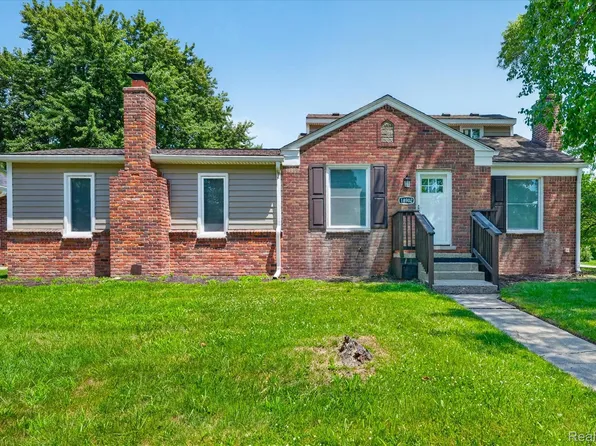 18902 Westmore St, Livonia, MI 48152