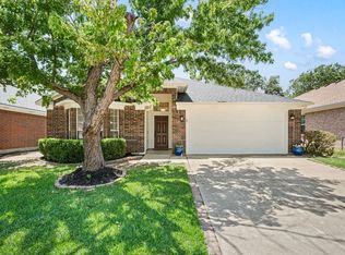 1137 Union Dr, Saginaw, TX 76131