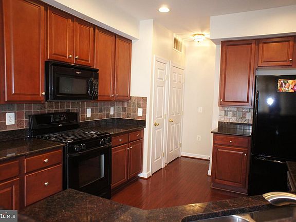 3rd image of 13618 Venturi Ln #167
