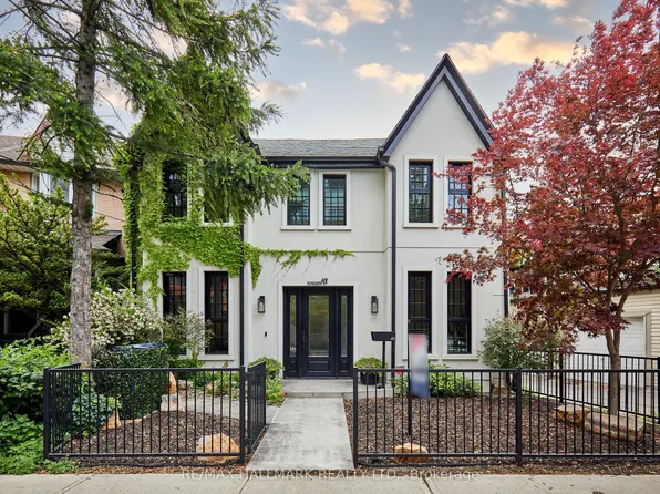49 Sumach St, Toronto, ON M5A 3J6