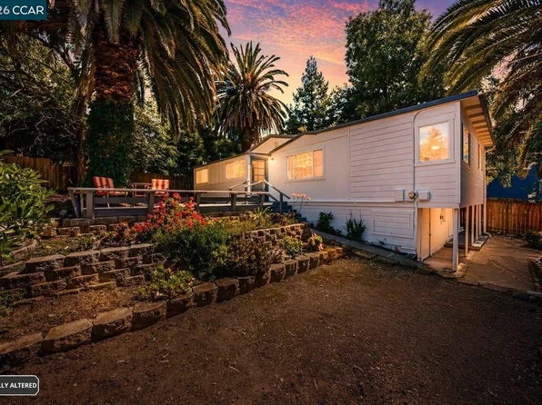 4632 Steele St, Oakland, CA 94619