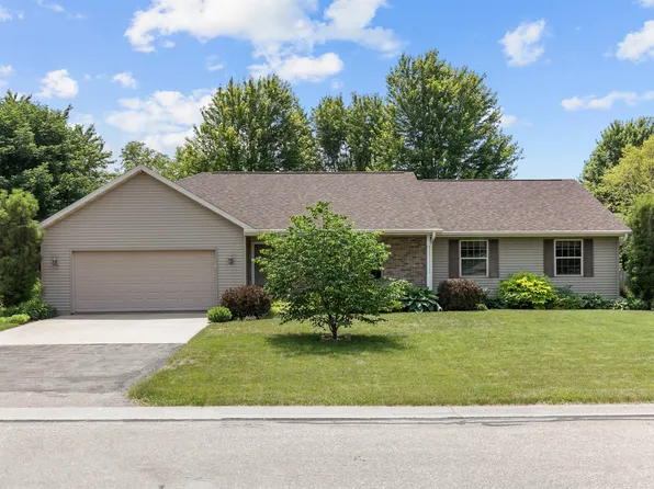 W5455 White Clover Cir, Appleton, WI 54915