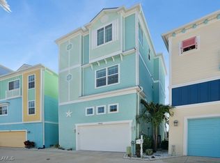 5862 Shell Cove Dr, Cape Coral, FL 33914