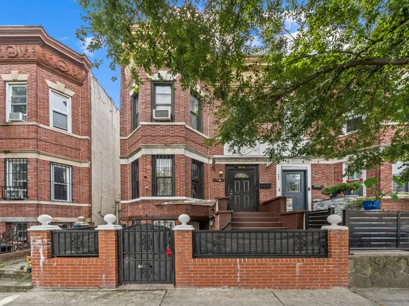 904 Avenue C image 6 of 15