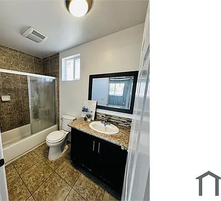 238 W 46th St — Photo 9