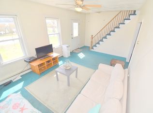 105 Silver Lake Ave, Wakefield, RI 02879