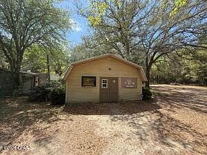 4th image of 460 Marten Ln