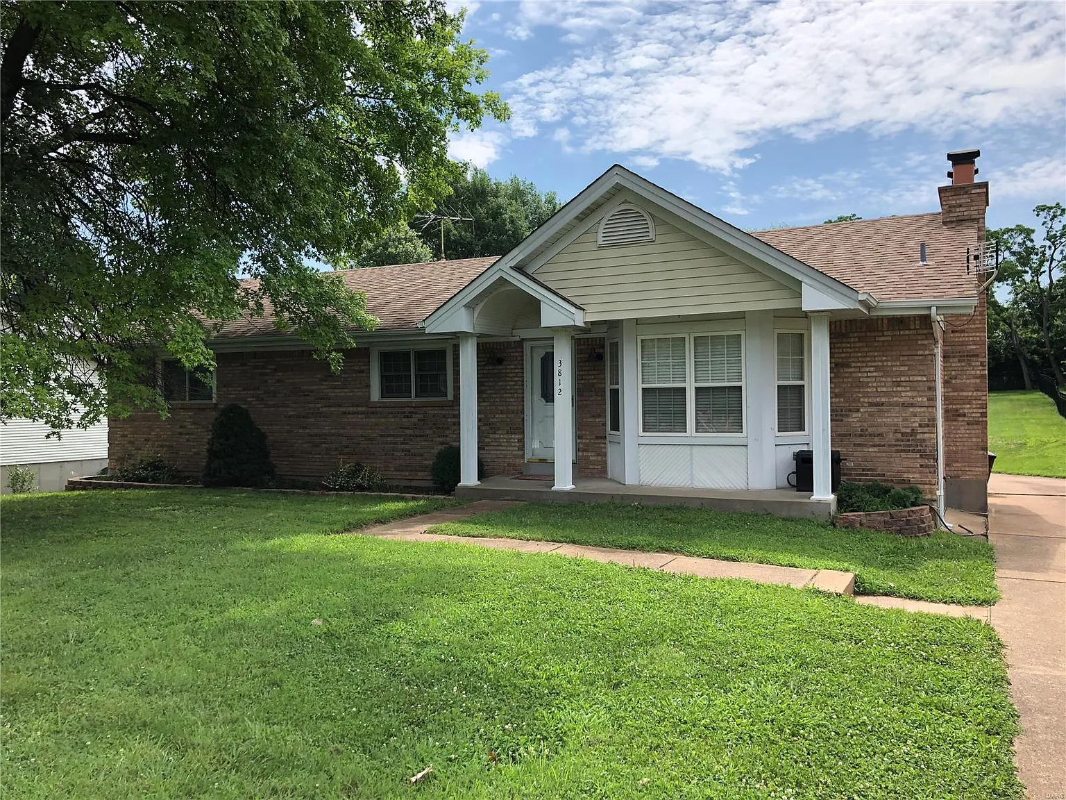 3812 Berview Ln photo 1