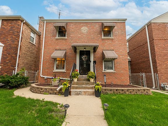 2nd image of 3331 S 61st Ct
