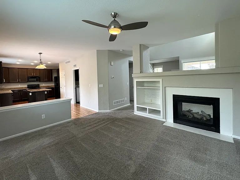 2390 Broadleaf Loop — Photo 12
