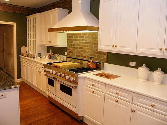 5th image of 1233 Willowgate Ln