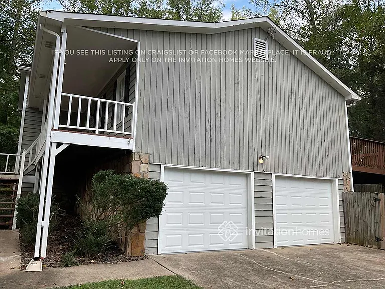 902 Laurel Ct — Photo 10