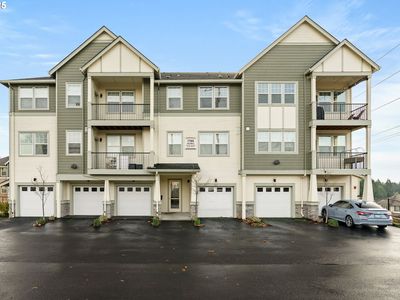 17168 SW Snowdale St #202, Beaverton, OR, 97007