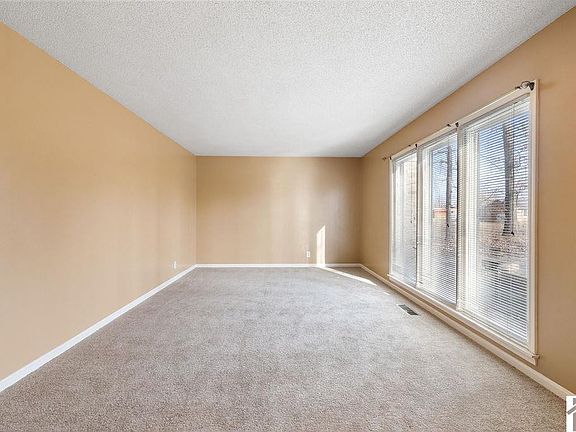 3rd image of 101 Lynnwood Dr