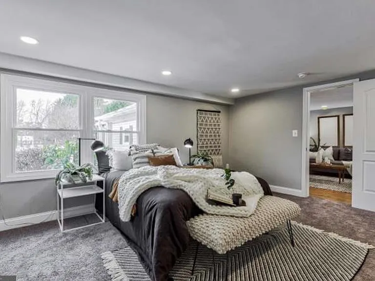 545 Locust Ave — Photo 9