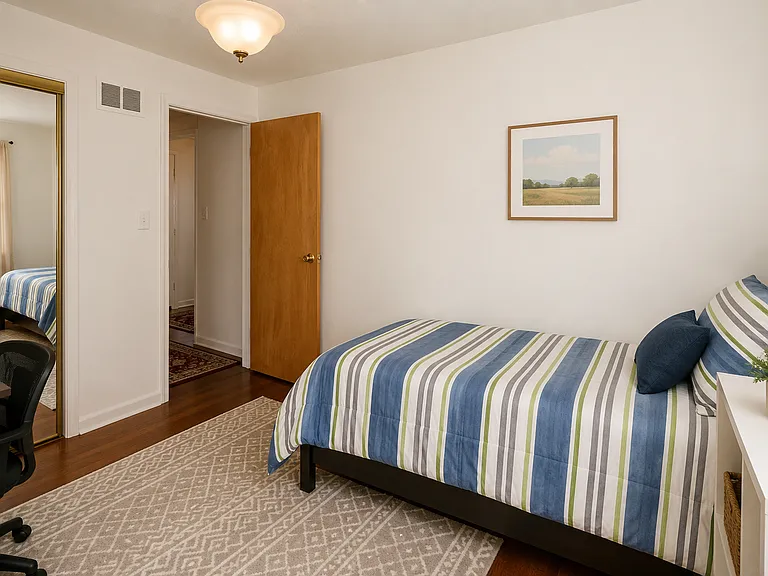 1002 N 40th St #1 — Photo 6