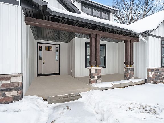 2nd image of 9770 Windflower Ln