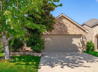 6029 Mountain Robin Ct, Fort Worth, TX 76244