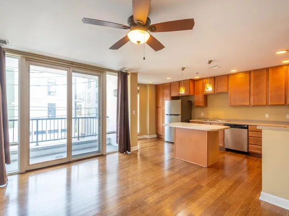 The Flats on Kirkwood, 425 E Kirkwood Ave #0B-1Ba-700Sqft, Bloomington, IN 47408