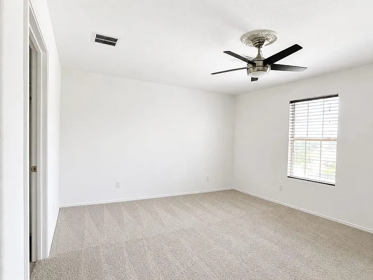 1011 Backland Ct — Photo 17