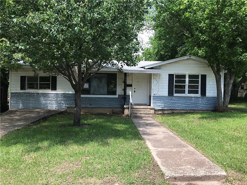 1st image of 2517 Powell Dr