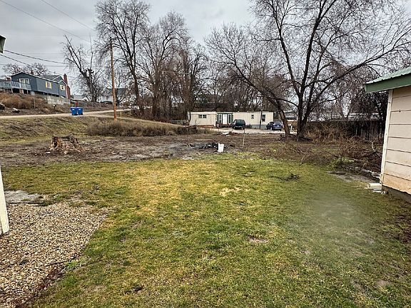 2nd image of 412 N 5th St