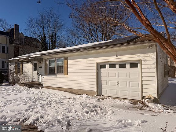 2nd image of 436 Beacon Ave