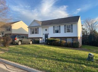 213 Towne Crier Rd, Lynchburg, VA 24502