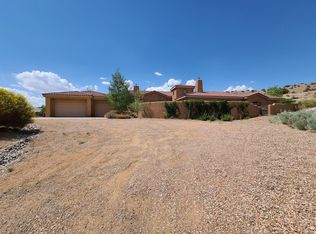 5 Camino Esperanza, Placitas, NM 87043