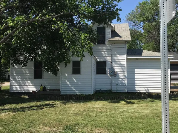 230 4th Ave SE, Mayville, ND 58257
