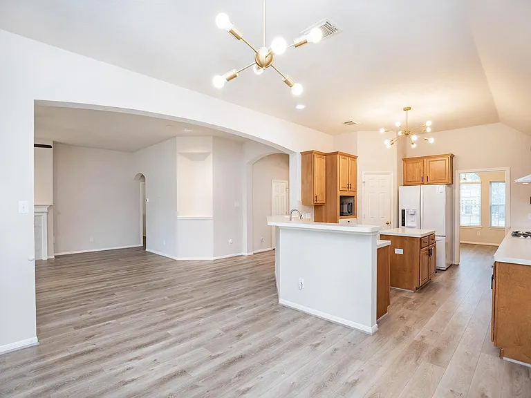 2710 Falcon Knoll Ln — Photo 5