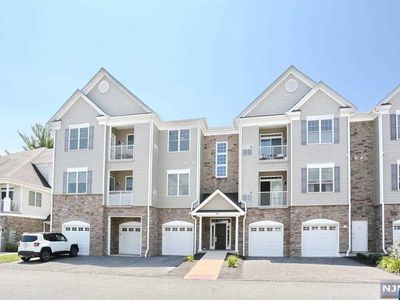 42 Elston Ct UNIT 301, Haskell, NJ, 07420