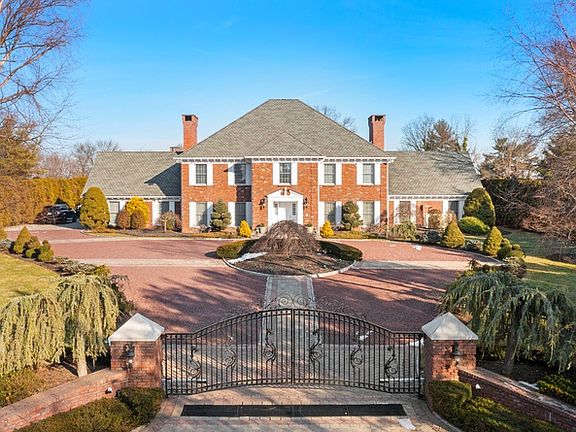 3rd image of 109 Mamaroneck Rd