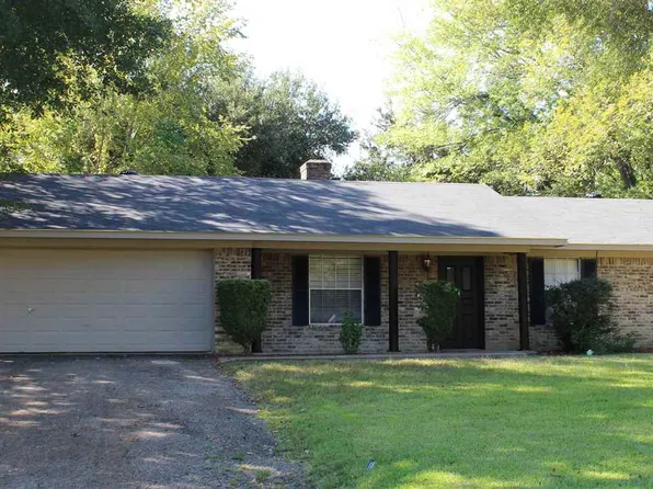202 Lilac St, White Oak, TX 75693